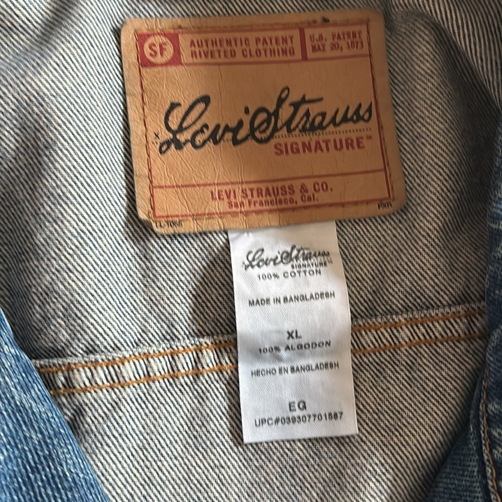 Levi's Men's Classic Blue Denim Jacket - Picture 3 of 3